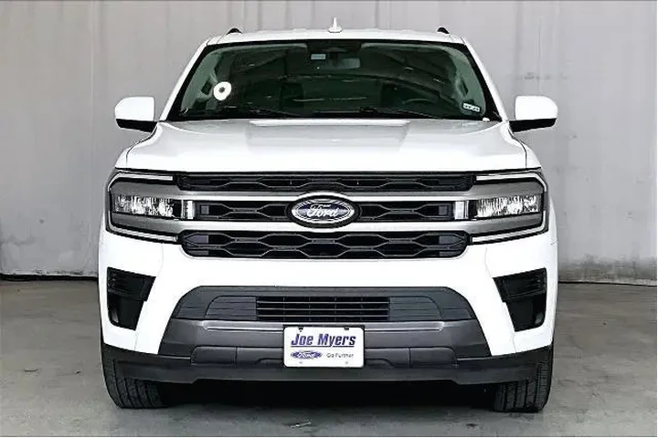 $39071 : Ford Expedition 2023 4x2 XLT image 3