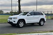 2015 Grand Cherokee Laredo thumbnail