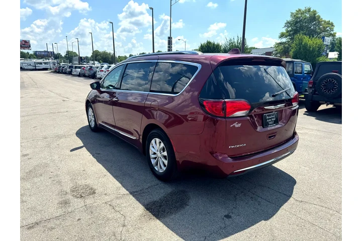 $14980 : 2019 Pacifica Touring L FWD image 4
