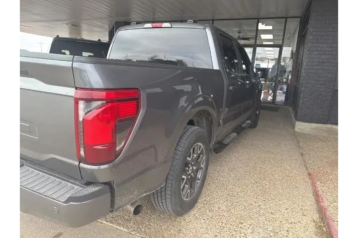 $35567 : Ford F-150 2024 4x2 STX 4dr image 8