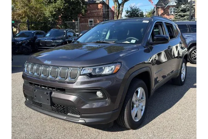 $17595 : Jeep Compass 2022 4x4 Latitu image 1