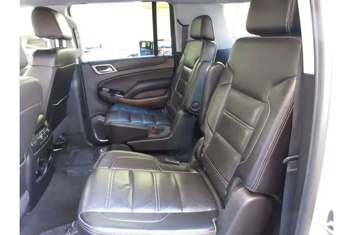 $39663 : GMC Yukon XL 2020 4x4 Denali image 8