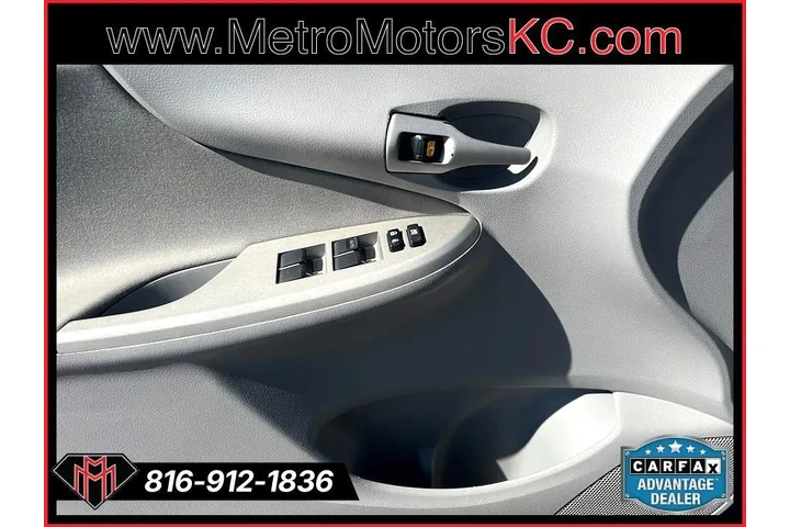 $11989 : 2010 Corolla 4dr Sdn Man (Nat image 9