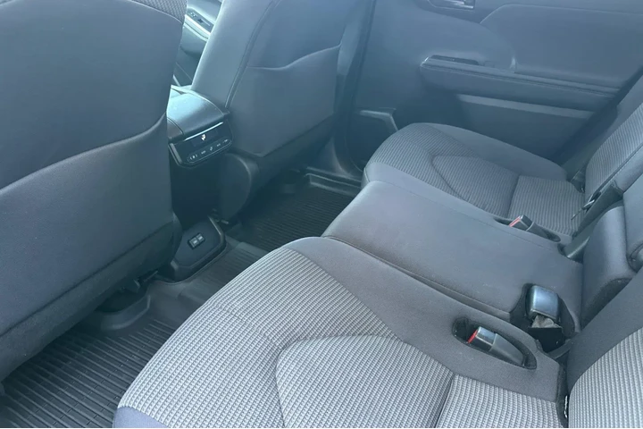 $36500 : Toyota Highlander 2024 AWD L image 8