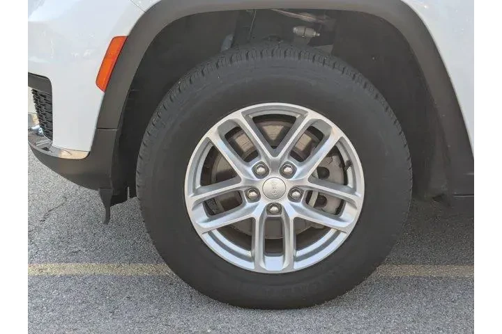 $23555 : Jeep Grand Cherokee L 2023 4 image 10