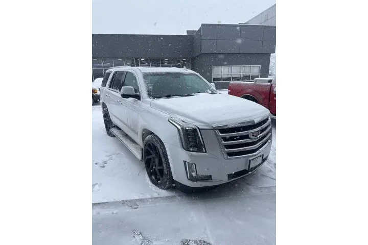 $23995 : Cadillac Escalade 2016 4X4 P image 1