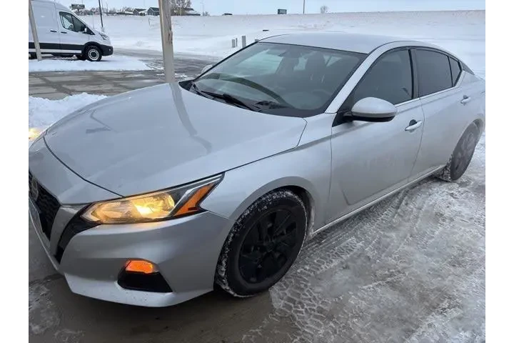 $11900 : Nissan Altima 2019 2.5 S 4dr image 4