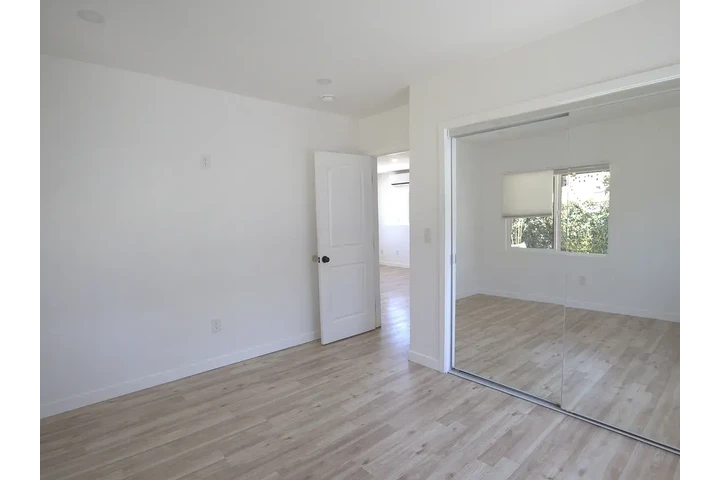 $1500 : Adam erah rental services image 1