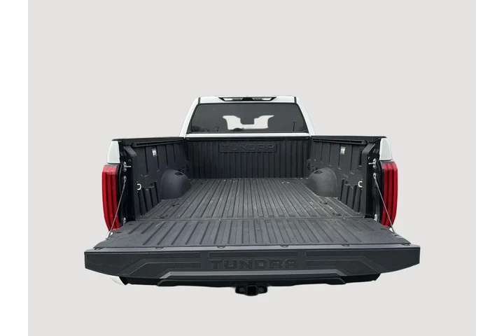 $40992 : 2022 Tundra SR5 image 5