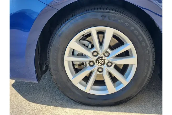 $29987 : Toyota Camry 2025 AWD SE 4dr image 10