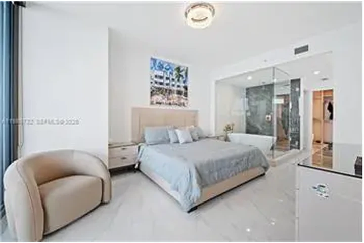 $12500 : Rental property with 3 bedro image 10