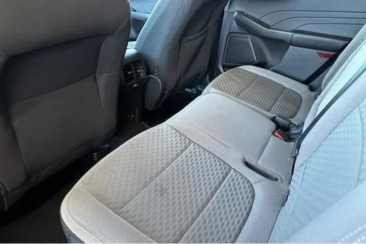 $18441 : Ford Escape 2022 AWD SE 4dr image 6