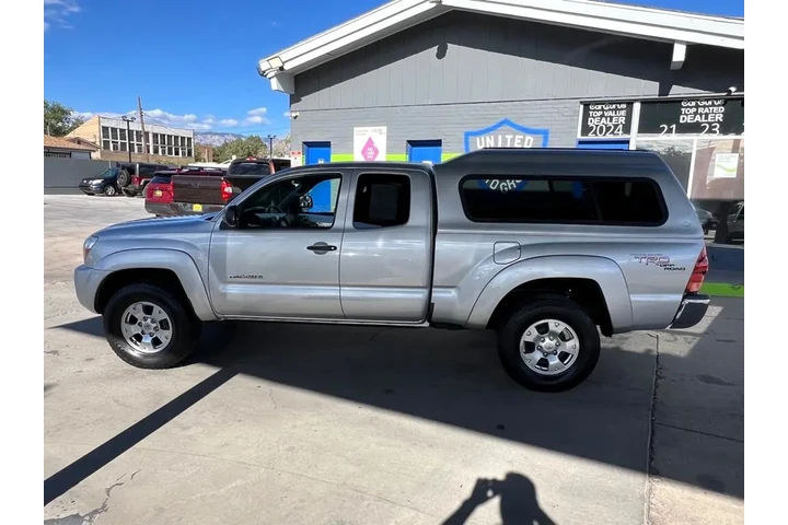 2006 Tacoma PreRunner Access image 8