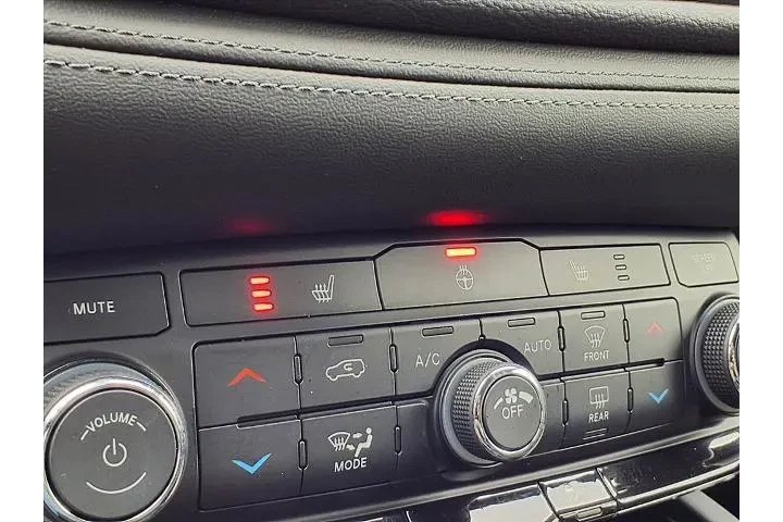 $29379 : Dodge Durango 2024 AWD SXT 4 image 5