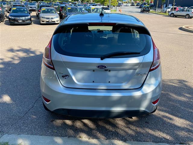 $8498 : 2018 Fiesta SE image 6