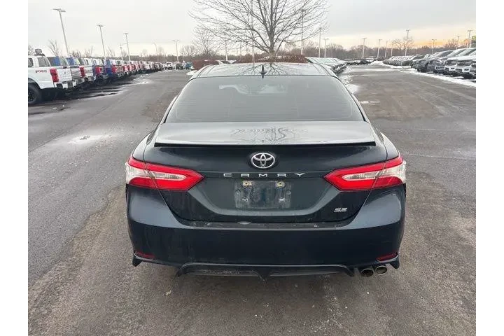 $21000 : Toyota Camry 2020 SE Nightsh image 5