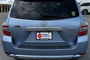 $9295 : PRE-OWNED 2008 TOYOTA HIGHLAN thumbnail