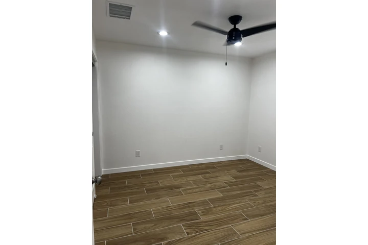 $3000 : Casa de Renta recién hecha image 6