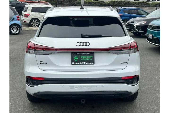 $32800 : 2023 Q4 e-tron Prestige 50 qu image 6