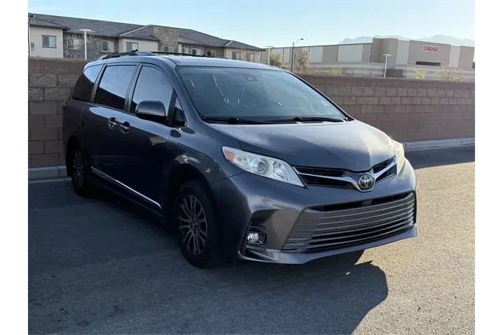 $22588 : Toyota Sienna 2018 XLE 8-Pas image 5