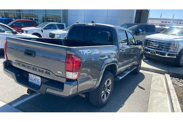 $34950 : Toyota Tacoma 2017 4x4 TRD P image 2