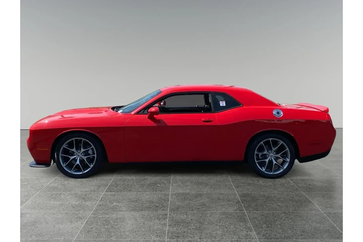 $34676 : Dodge Challenger 2022 GT 2dr image 2