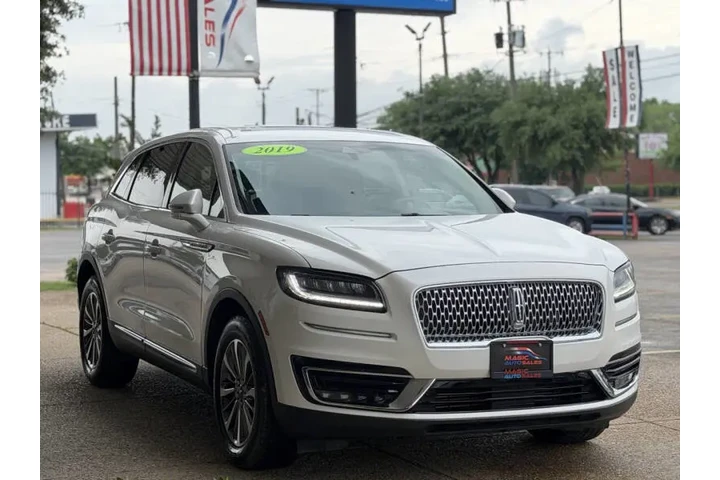 $19999 : 2019 Nautilus Select image 4