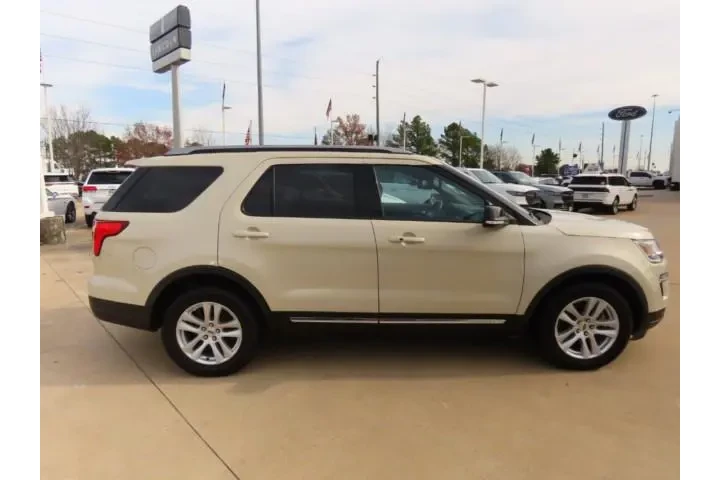 $16911 : Ford Explorer 2018 XLT 4dr S image 8