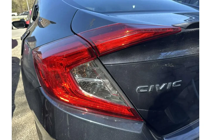 $19985 : Honda Civic 2021 EX 4dr Seda image 7