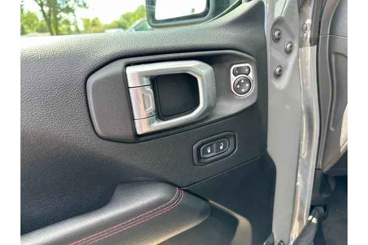 $39995 : Jeep Wrangler Unlimited 2022 image 10