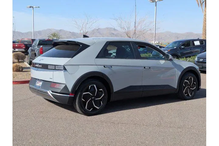 $29990 : Hyundai IONIQ 5 2024 AWD SEL image 4