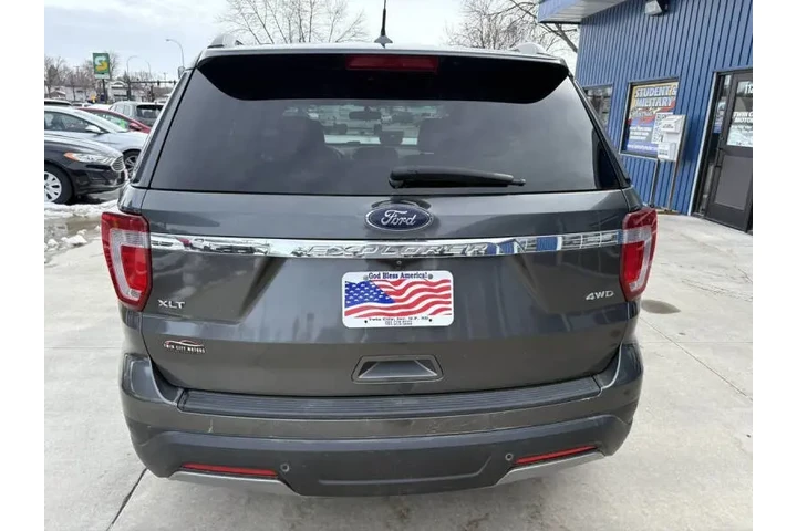 $17990 : 2019 Explorer XLT image 8