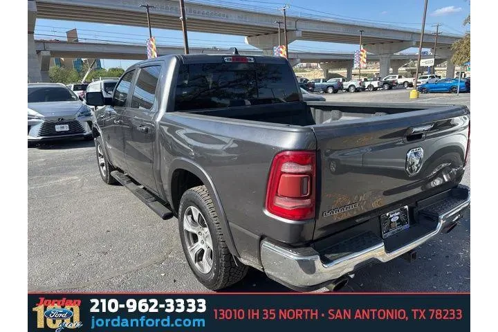 $30988 : Ram 1500 2021 4x4 Laramie 4d image 5