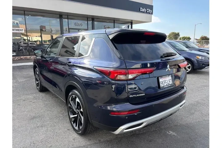 $26188 : Mitsubishi Outlander 2024 SE image 5