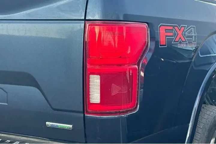 $36995 : Ford F-150 2019 4x4 Lariat 4 image 10