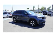 $24984 : 2023 Sorento S thumbnail