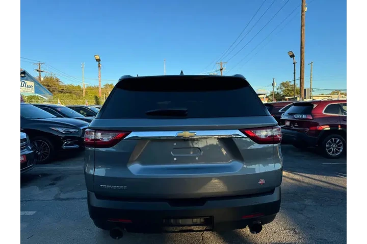 $19900 : 2020 Traverse LS image 7