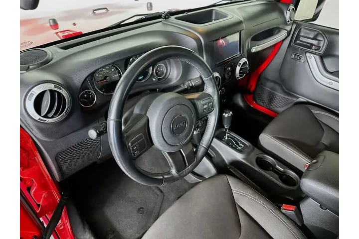 $18923 : Jeep Wrangler Unlimited 2017 image 2