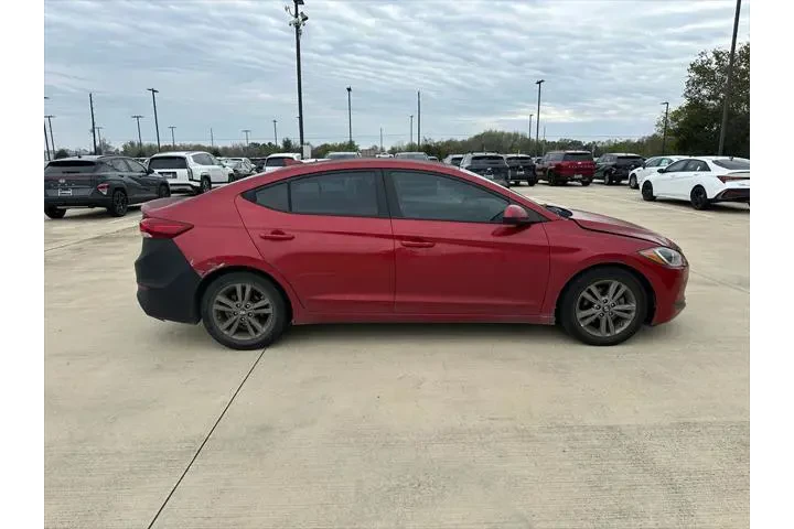 $5989 : Hyundai ELANTRA 2018 SEL 4dr image 4