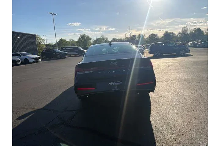 $24980 : Hyundai ELANTRA 2025 SEL Con image 10