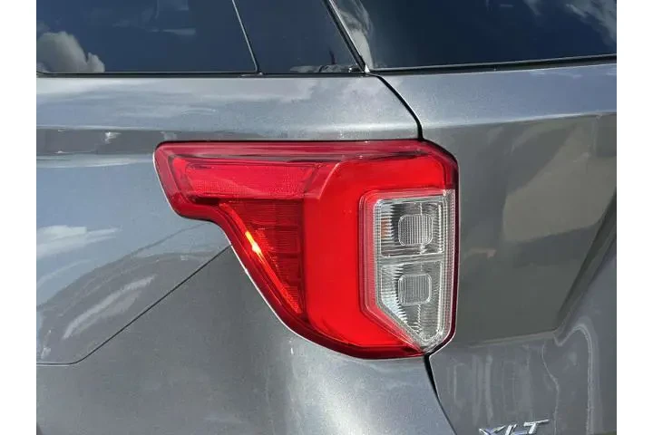 $25944 : Ford Explorer 2022 AWD XLT 4 image 9