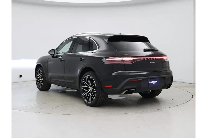 $38998 : Porsche Macan 2023 AWD T 4dr image 2
