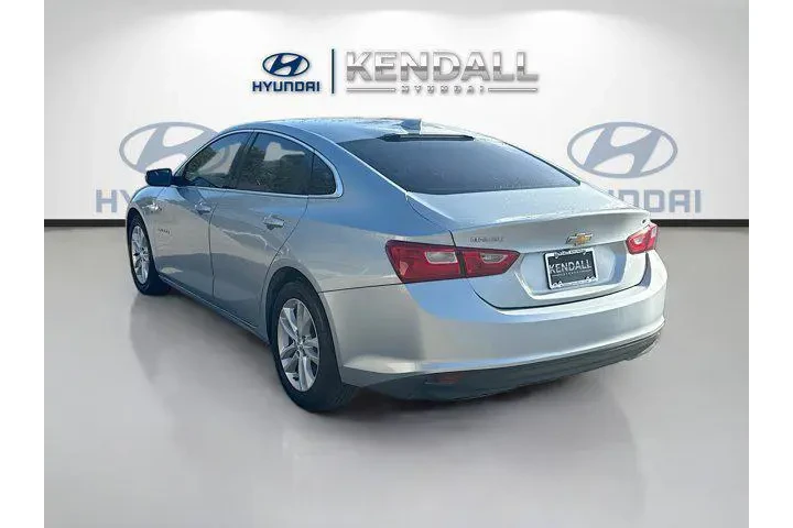 $8922 : Chevrolet Malibu 2018 LT 4dr image 3