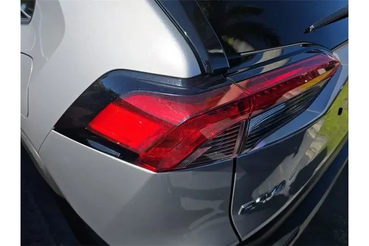 $25990 : Toyota RAV4 Hybrid 2024 AWD image 5