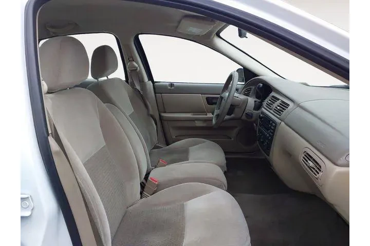 $4961 : Ford Taurus 2006 SE 4dr Seda image 9
