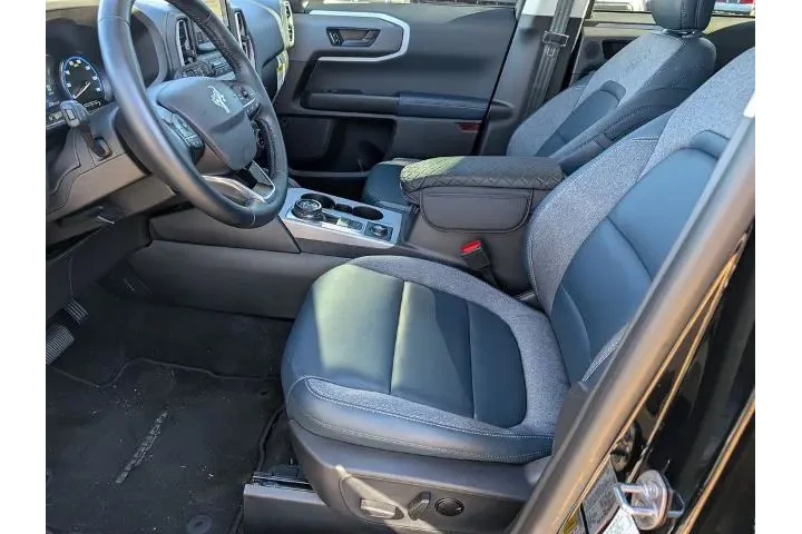 $32000 : Ford Bronco Sport 2024 AWD O image 8