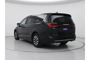 $26998 : Chrysler Pacifica Plug-In Hy thumbnail