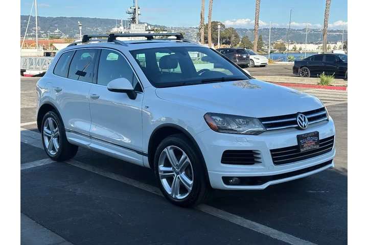 $16988 : 2014 Touareg R-Line image 4