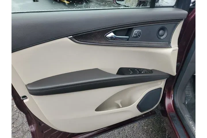 $26995 : Lincoln Nautilus 2020 AWD Re image 10