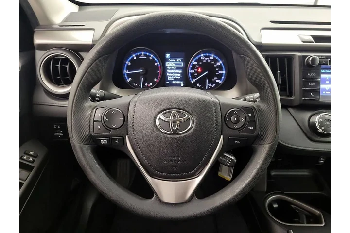 $16998 : Toyota RAV4 2018 LE 4dr SUV image 3
